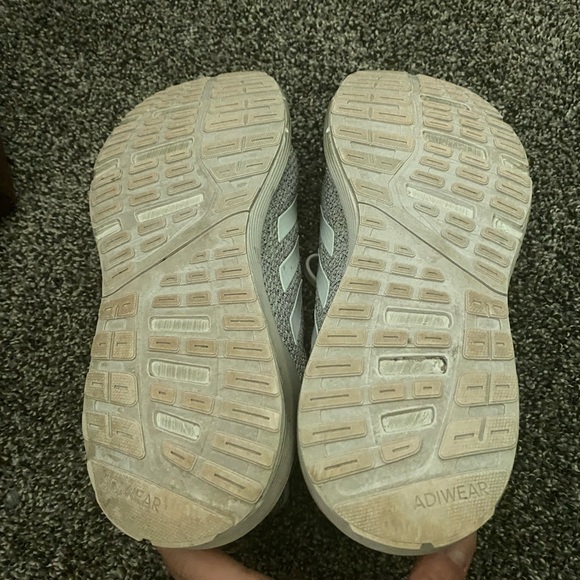 Adidas Grey 8.5 - Picture 4 of 5